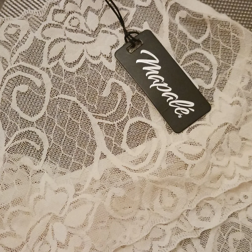 NWT Mapale Ivory Panty & Top Lace Set